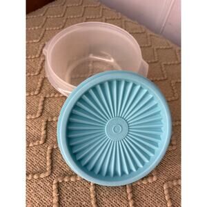 Tupperware Bowl with Teal Lid 1323-23 812-25 Vintage Replacement Parts